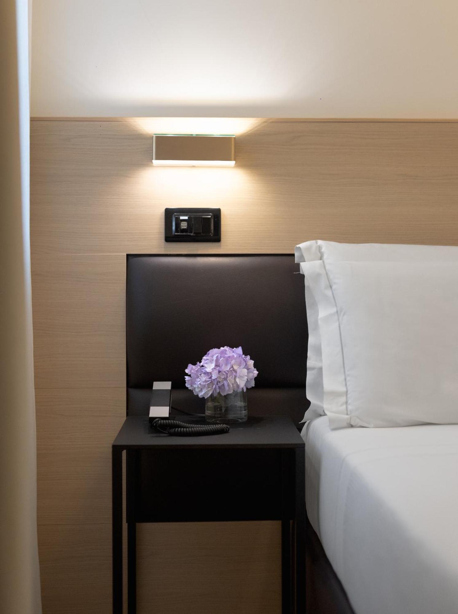 Globus Urban Hotel Флоренція Екстер'єр фото
