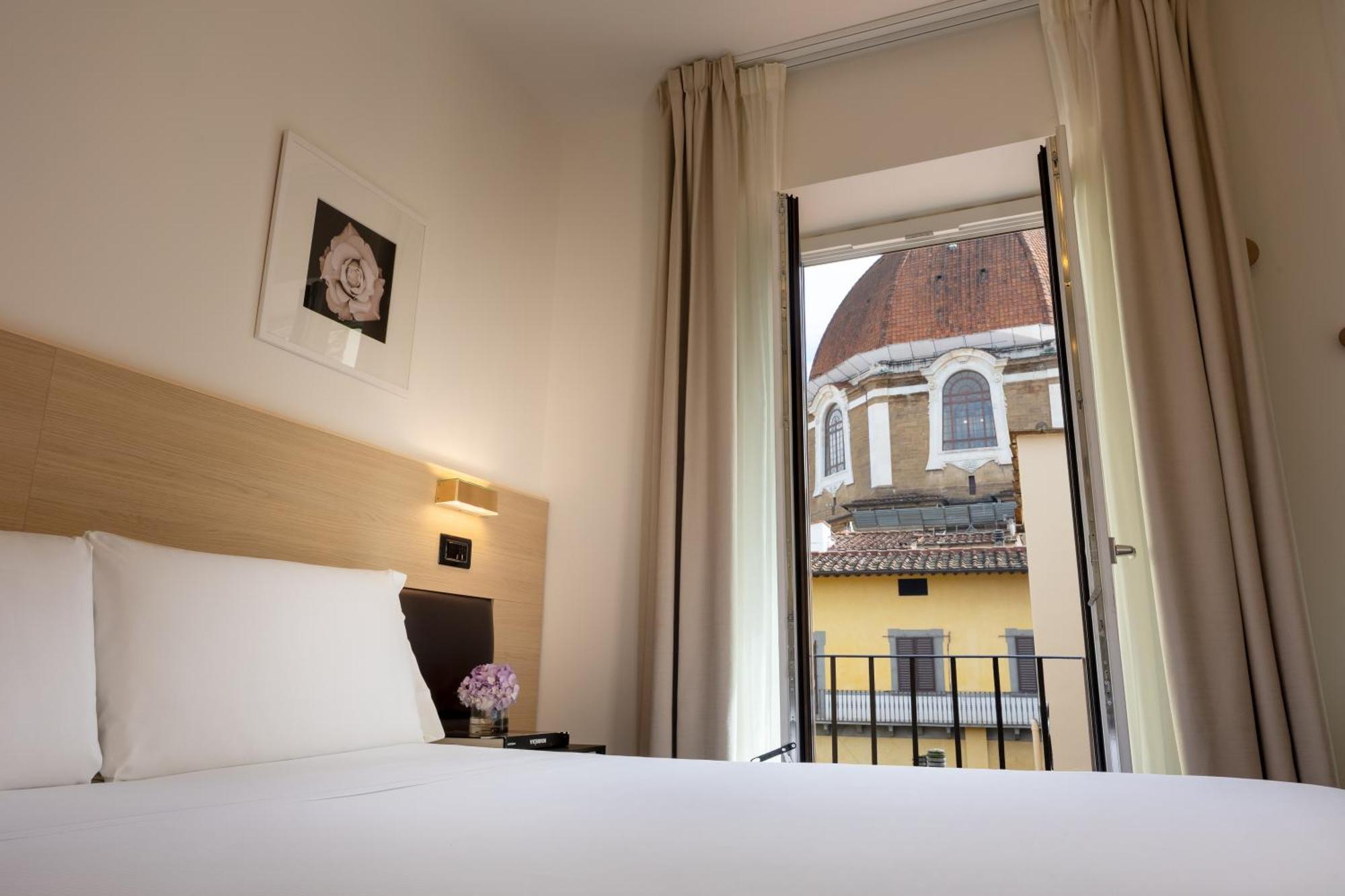 Globus Urban Hotel Флоренція Екстер'єр фото